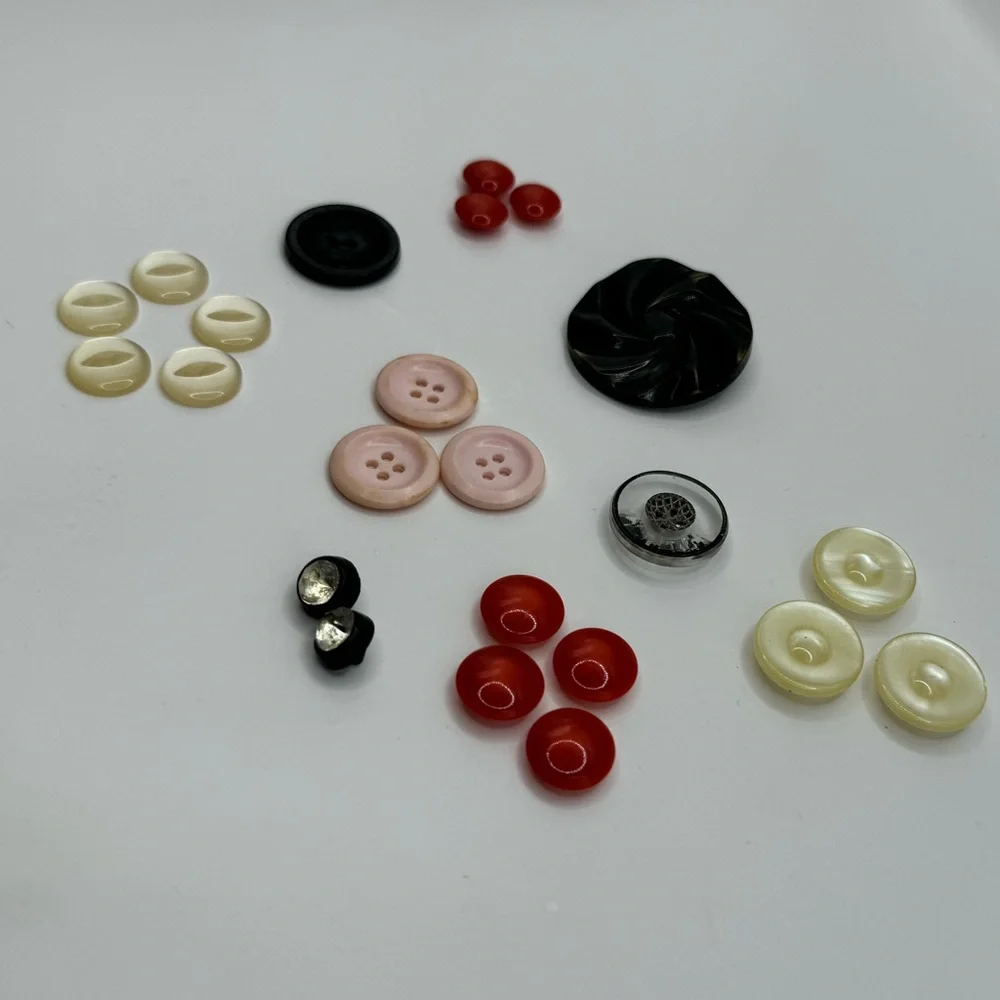 VINTAGE Crystal Plastic & MOP Buttons - Lot of 23
